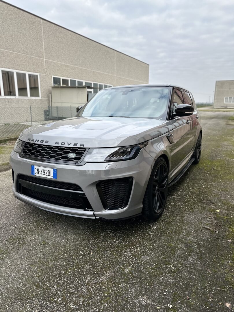 Lavaggio a domicilio Range rover 6
